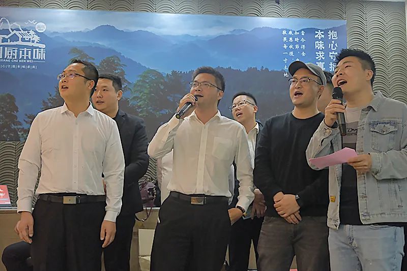 市場（chǎng）部合唱